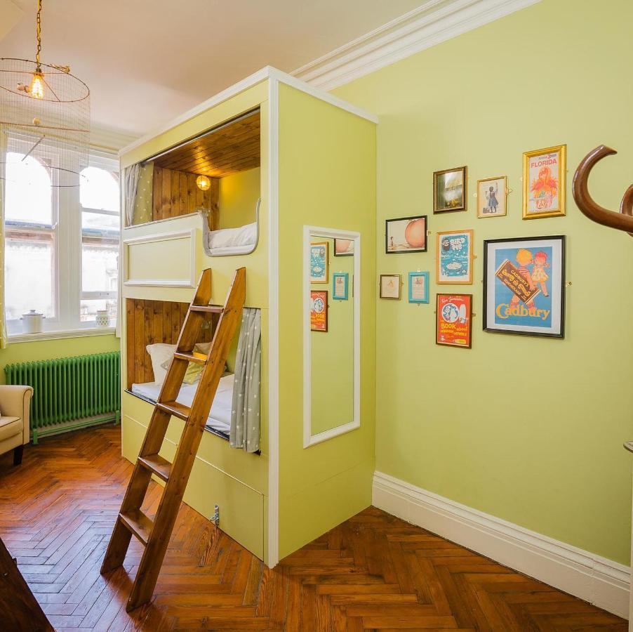 Mrs Potts Hostel Cardiff Ngoại thất bức ảnh