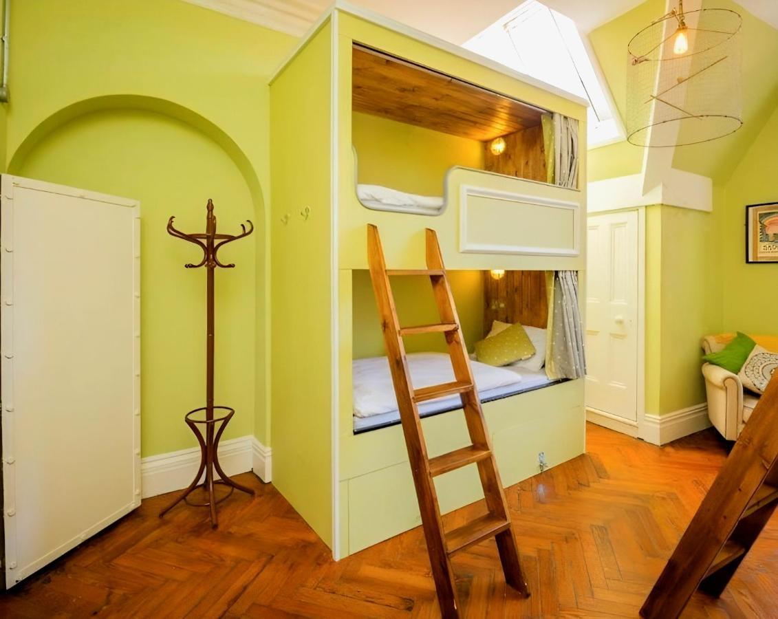 Mrs Potts Hostel Cardiff Ngoại thất bức ảnh
