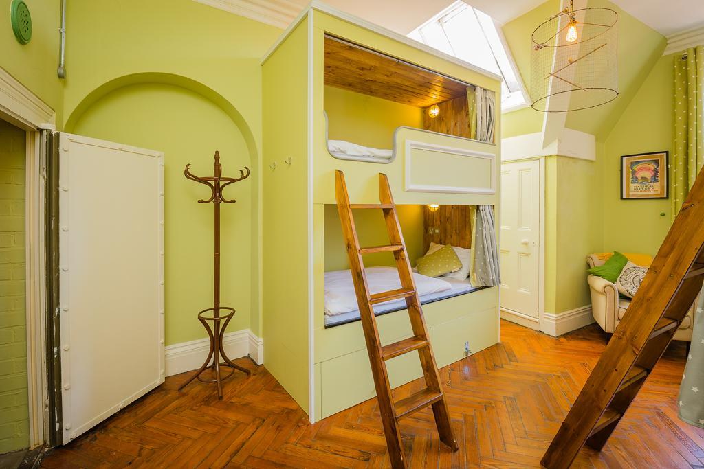 Mrs Potts Hostel Cardiff Ngoại thất bức ảnh